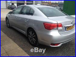 Toyota Avensis 2.0 Tr D-4d Full Toyota History Reverse Camera 6 Speed Maunaul